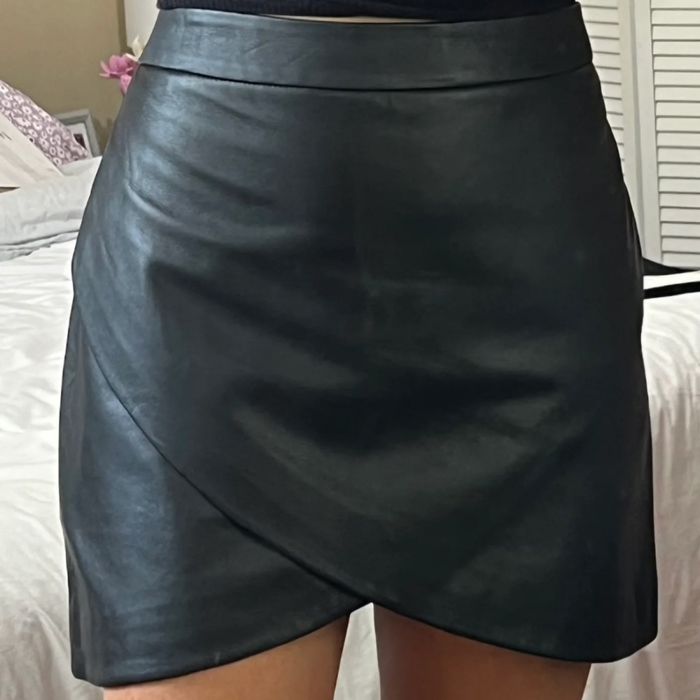 Banana Republic Black Leather Mini Skirt